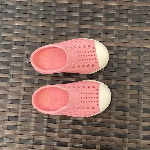 Native Jeffersons children’s size 6 - Picture 3 of 8